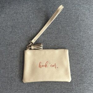 Texas Longhorns “Hook ‘em” Gold Wristlet Clutch